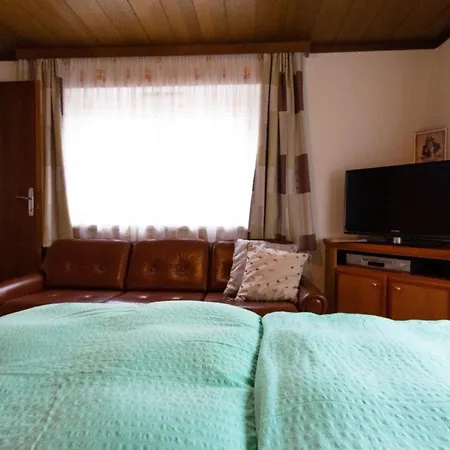 Geraeumige Mit Zwei Schlafzimmern, Ideal Fuer Eine Familie
