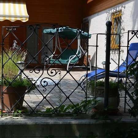 Geraeumige Mit Zwei Schlafzimmern, Ideal Fuer Eine Familie Apartmán *