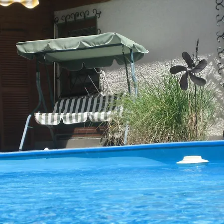 Geraeumige Mit Zwei Schlafzimmern, Ideal Fuer Eine Familie *