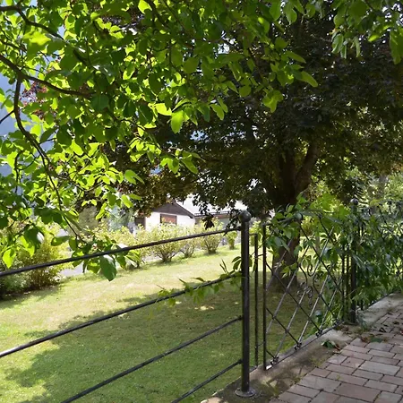 Geraeumige Mit Zwei Schlafzimmern, Ideal Fuer Eine Familie Appartamento Flattach