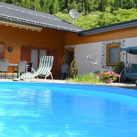 Geraeumige Mit Zwei Schlafzimmern, Ideal Fuer Eine Familie Apartment