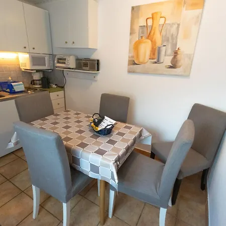 Appartamento Geraeumige Mit Zwei Schlafzimmern, Ideal Fuer Eine Familie